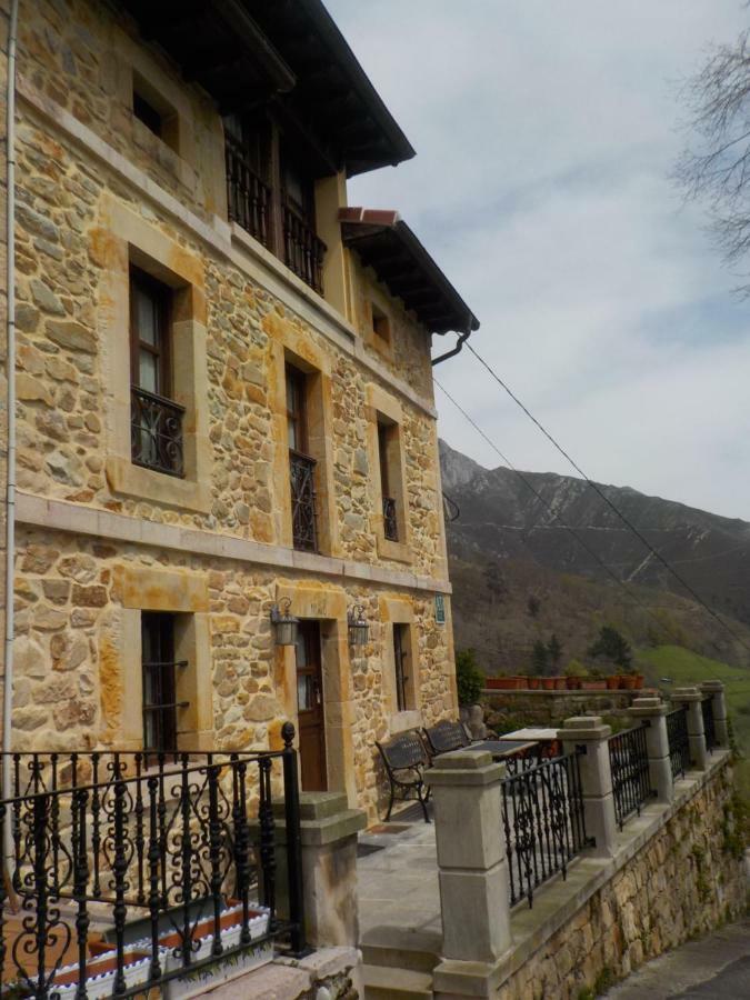 Apartamentos Rurales La Husteriza Ruenes Εξωτερικό φωτογραφία